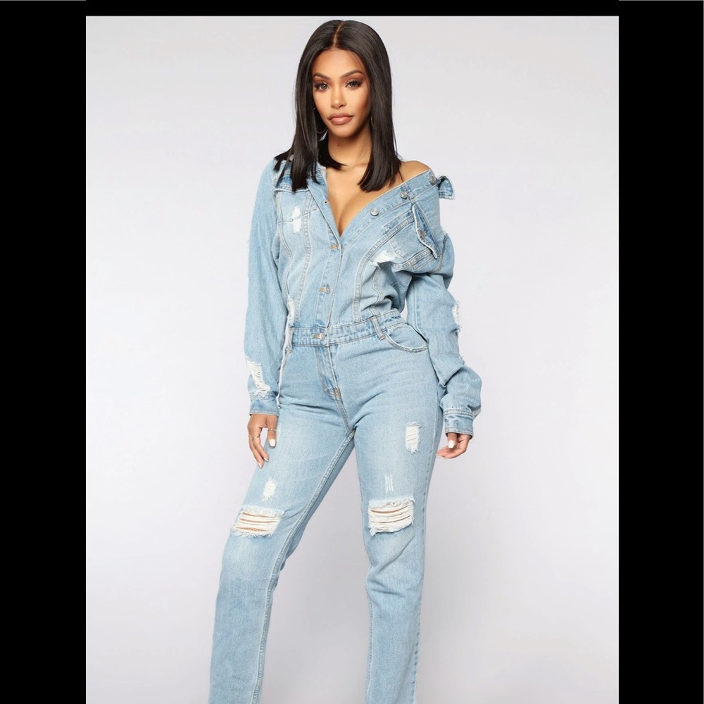 BNWT fashionnova denim jumpsuit